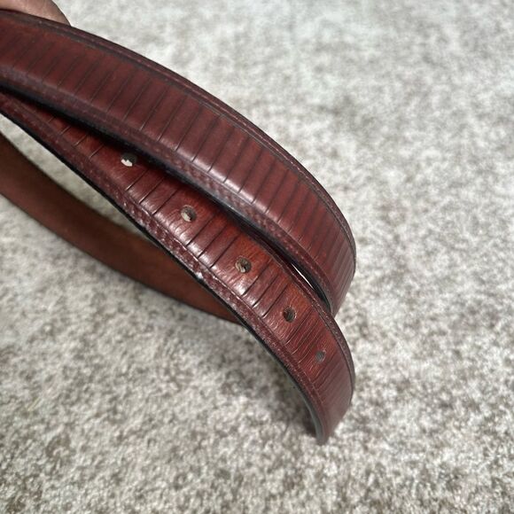 Oil Tan Cowhide Striated Belt 36 - Picture 2 of 7